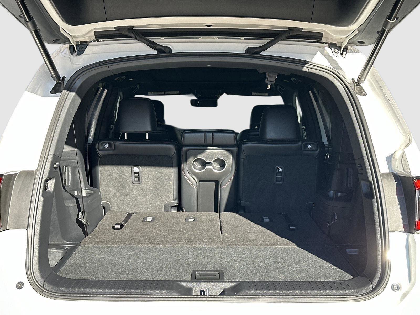 Certified 2025 Honda Pilot Black Edition image 46