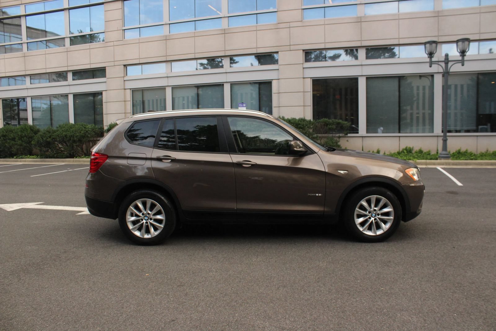 Used 2013 BMW X3 xDrive28i w/ Premium Pkg AWD/4WD image 6