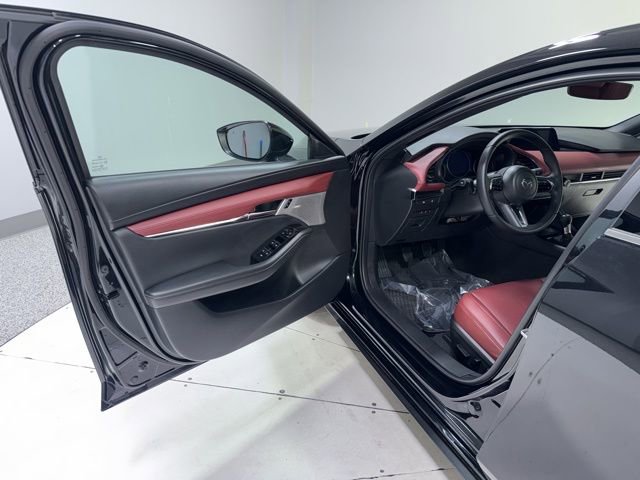 Used 2025 MAZDA MAZDA3 2.5 S Hatchback w/ Premium Pkg image 10