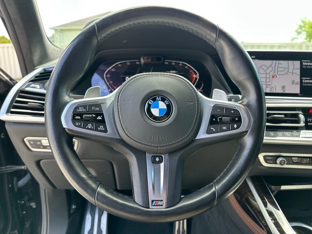 Used 2021 BMW X7 xDrive40i w/ M Sport Package AWD/4WD image 29