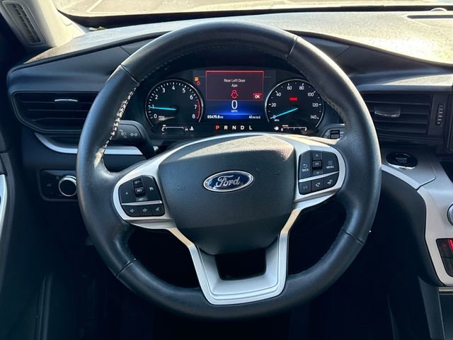 Used 2023 Ford Explorer XLT AWD/4WD image 21