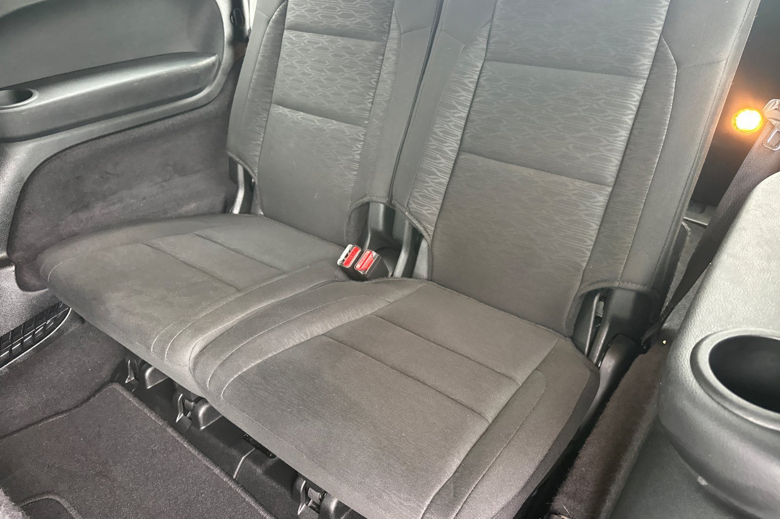Used 2025 Dodge Durango GT RWD image 17