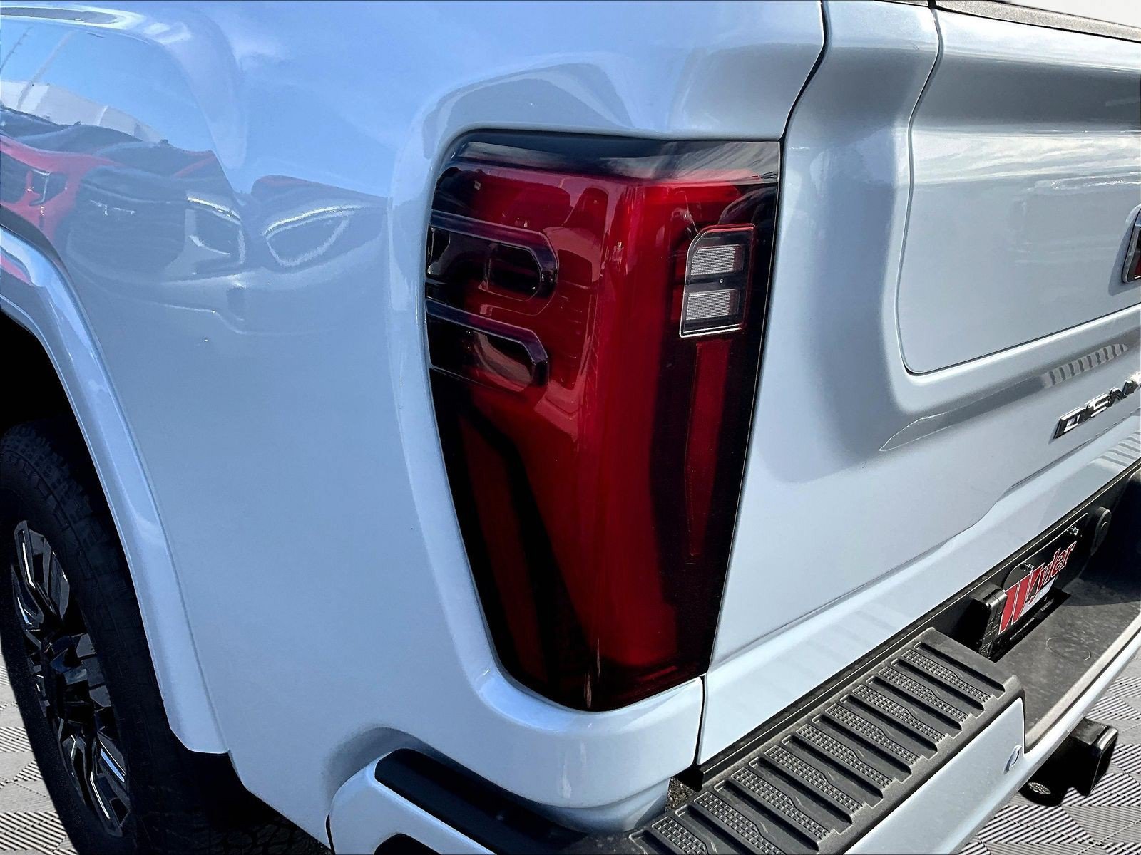 New 2026 GMC Sierra 3500 Denali w/ Denali Reserve Package AWD/4WD image 15
