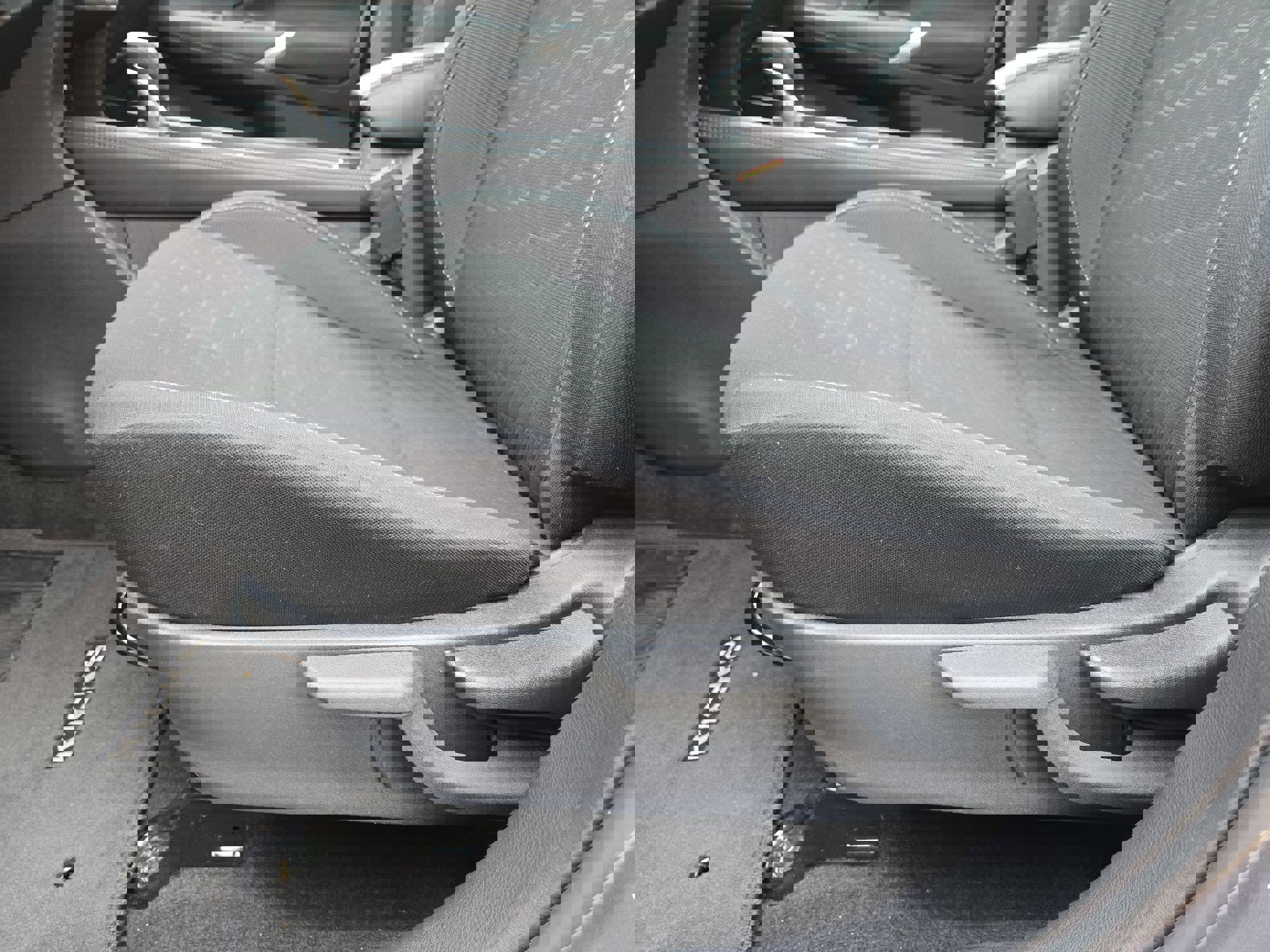 Used 2024 Nissan Kicks SV image 17