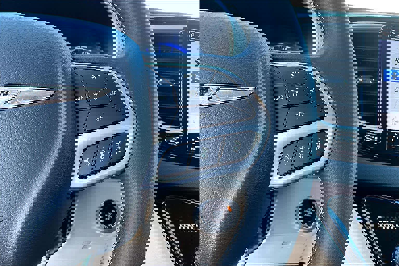 Used 2023 Chrysler Pacifica Touring-L image 22