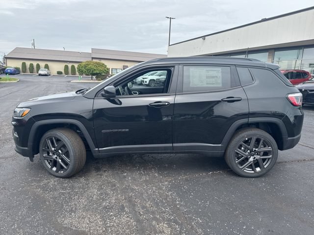 New 2026 Jeep Compass Limited AWD/4WD image 3