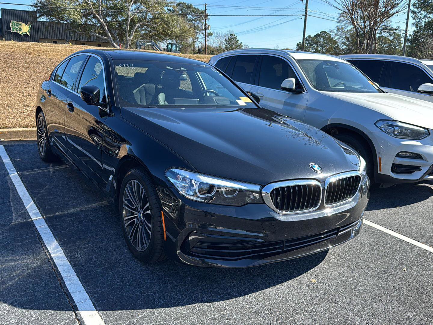 Used 2019 BMW 540i image 3