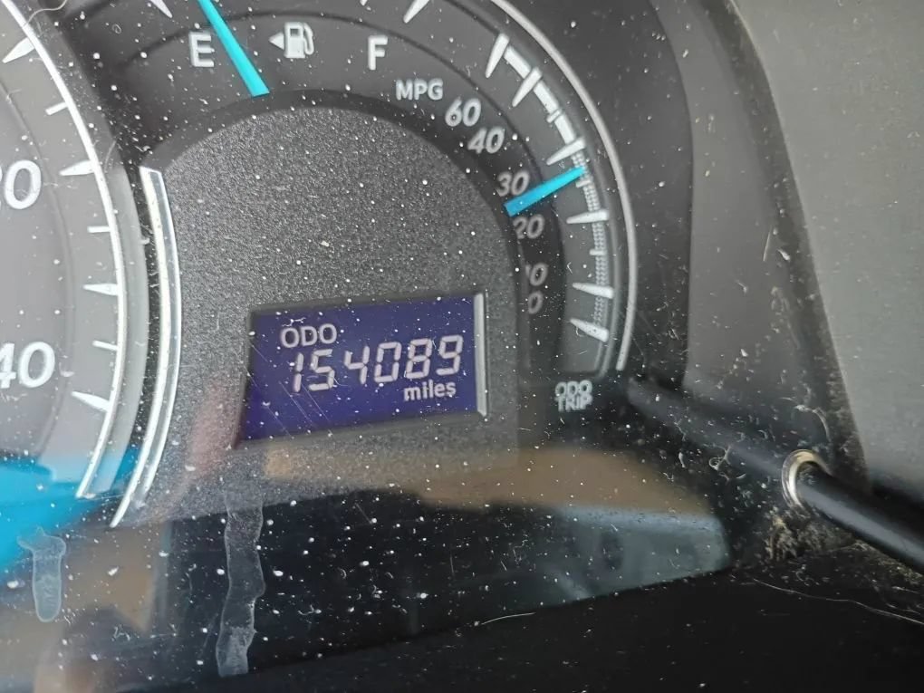Used 2012 Toyota Camry LE FWD image 19