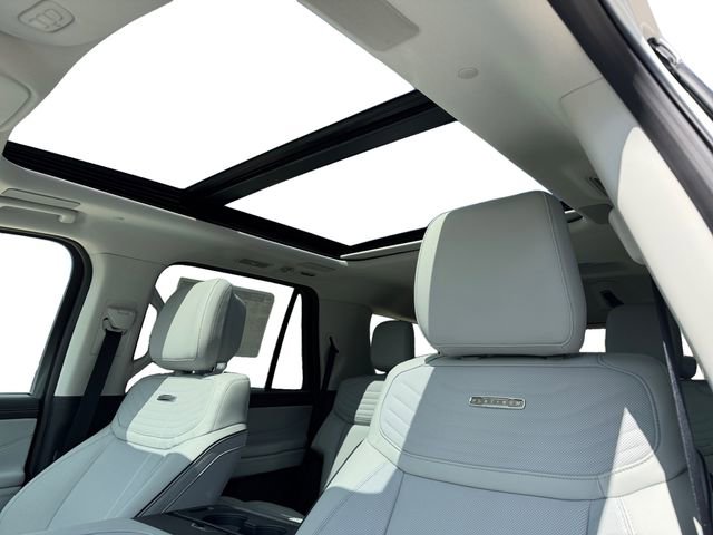 New 2026 Ford Expedition Platinum image 21