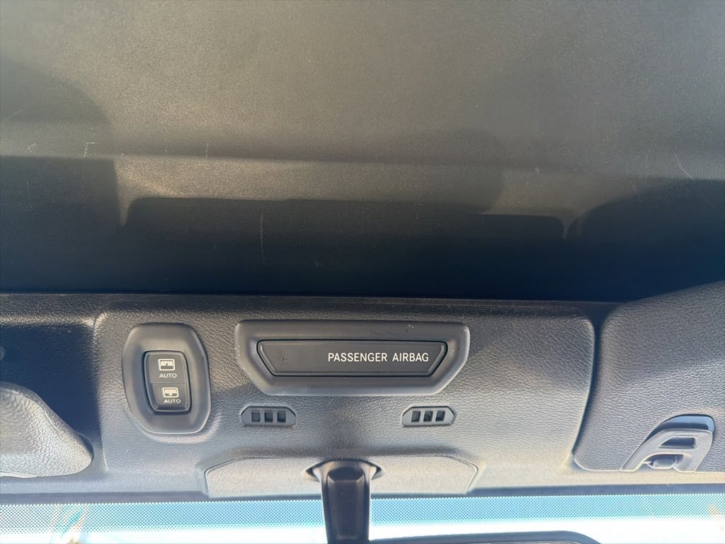 Used 2018 Jeep Wrangler Unlimited Sahara image 19