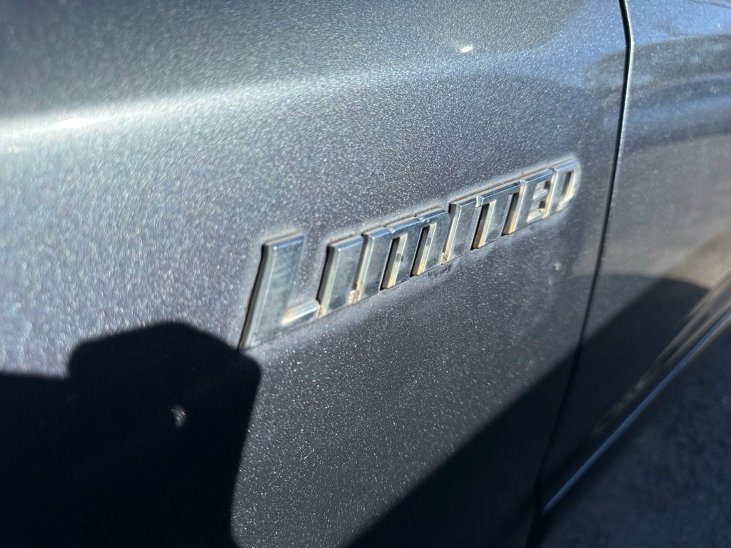 Used 2004 Toyota Highlander Limited image 25