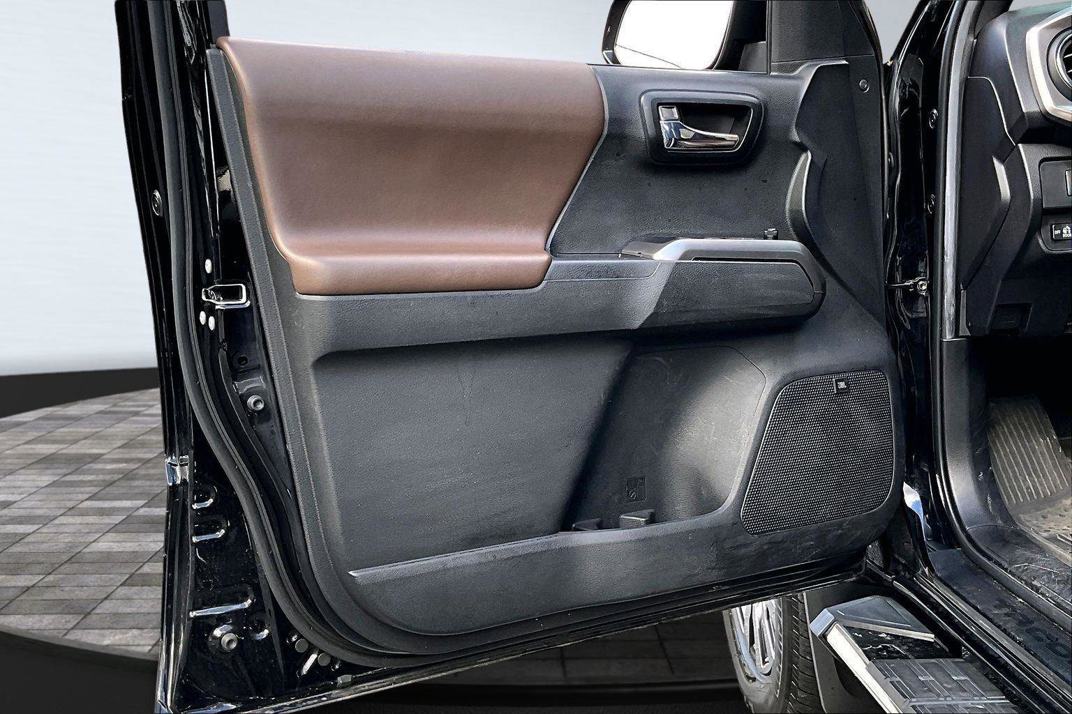 Used 2023 Toyota Tacoma Limited image 25