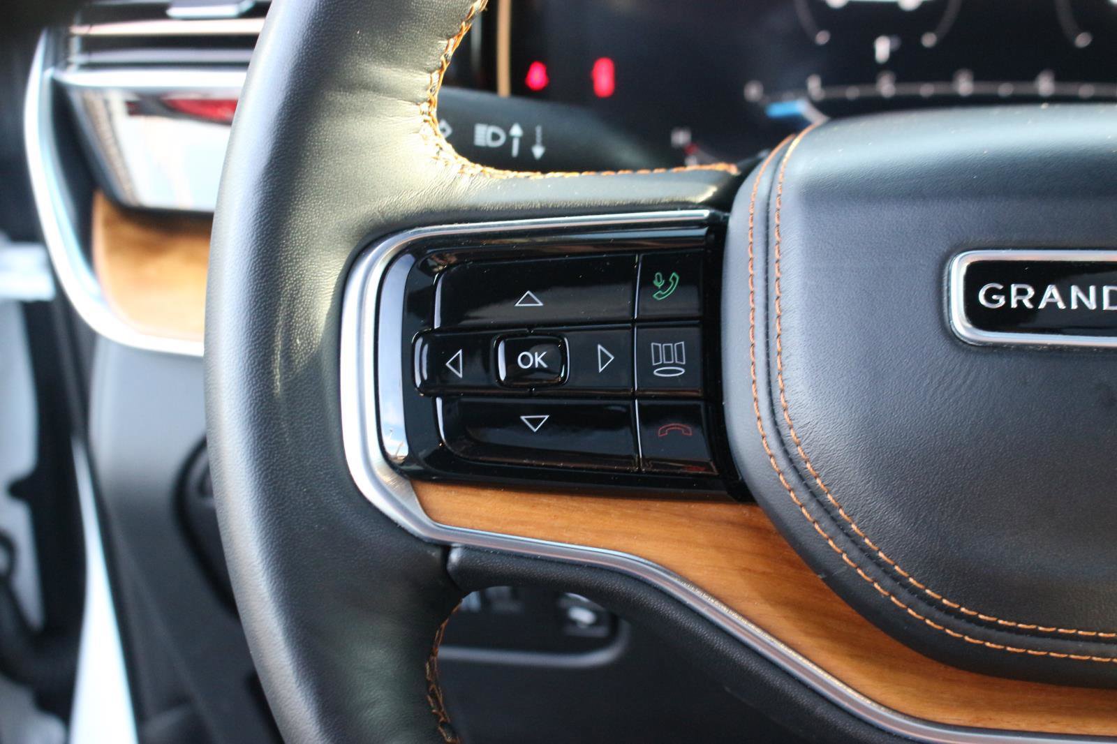 Used 2024 Jeep Grand Wagoneer L Series III image 20