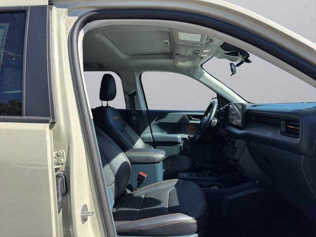 Used 2025 Ford Maverick Tremor AWD/4WD image 18