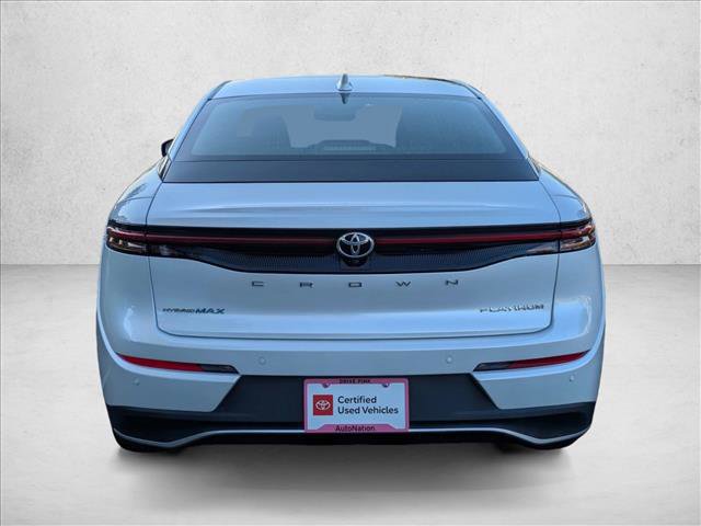 Used 2023 Toyota Crown Platinum image 7