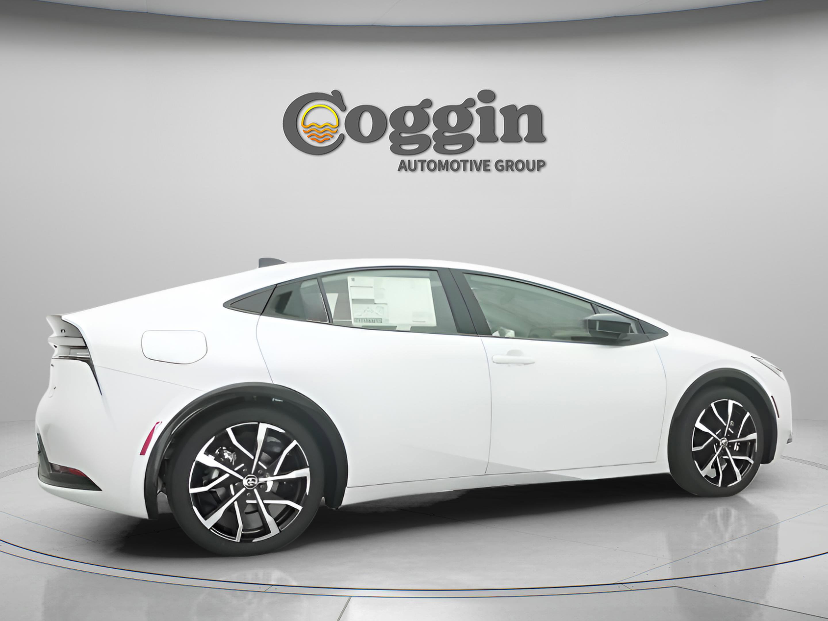 New 2026 Toyota Prius Plug-In Hybrid FWD image 16
