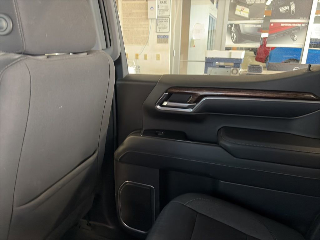 Used 2023 GMC Sierra 1500 Elevation w/ Preferred Package image 21