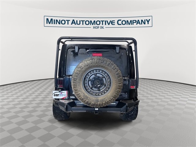 Used 2015 Jeep Wrangler Unlimited Rubicon w/ Connectivity Group image 7