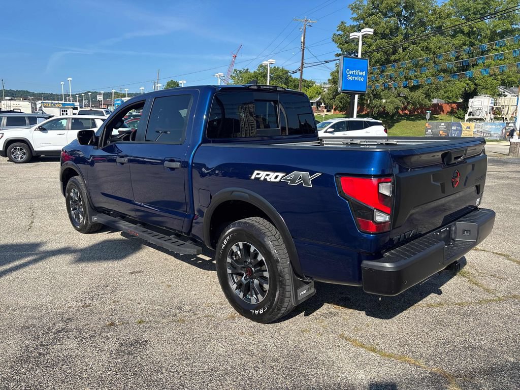 Used 2024 Nissan Titan PRO-4X w/ Pro-4x Convenience Package AWD/4WD image 3