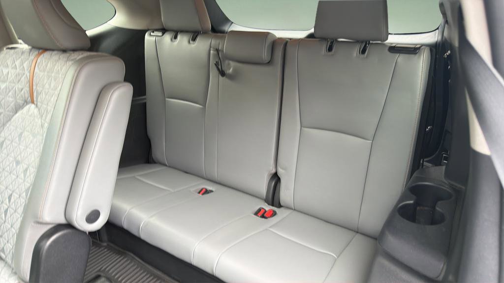 Used 2022 Toyota Highlander Bronze Edition image 18