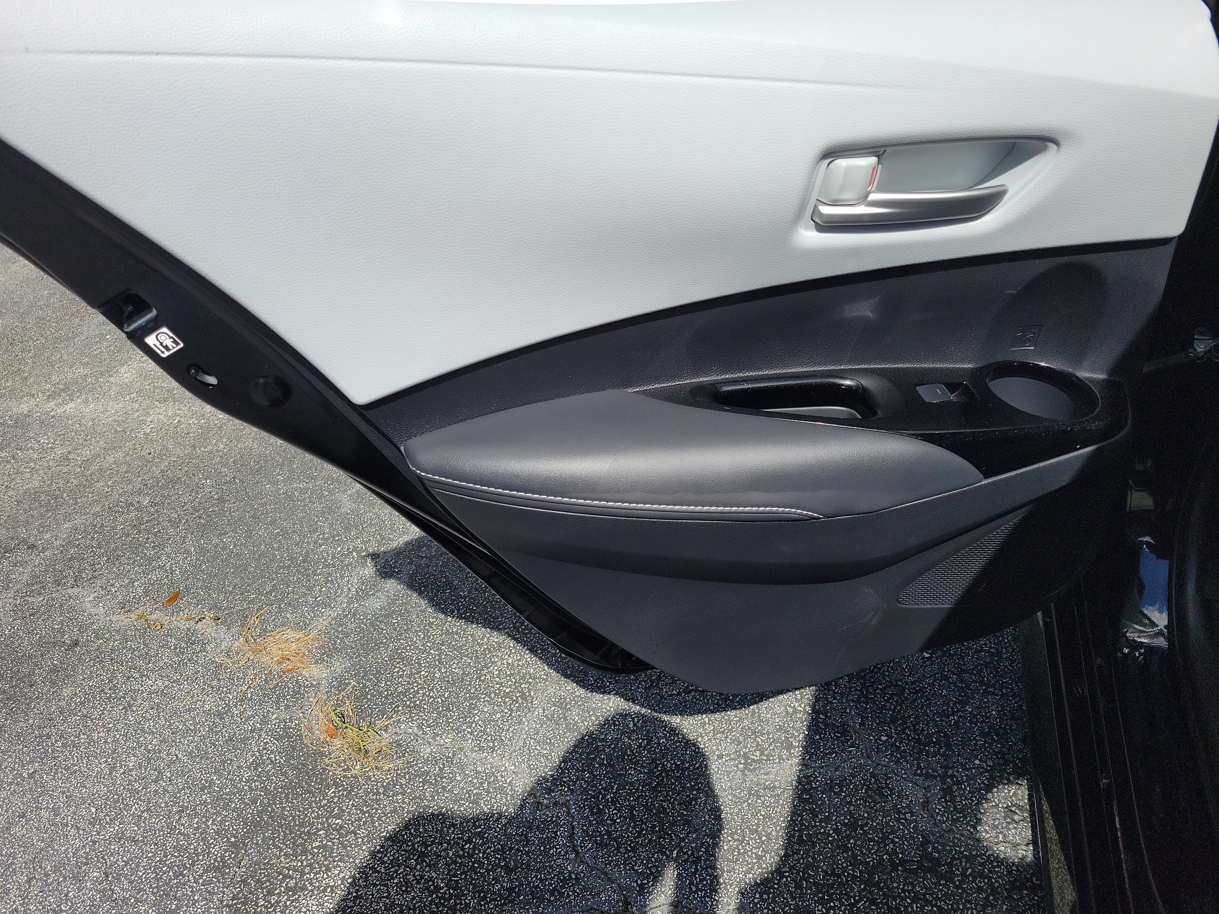Used 2025 Toyota Corolla SE FWD image 17