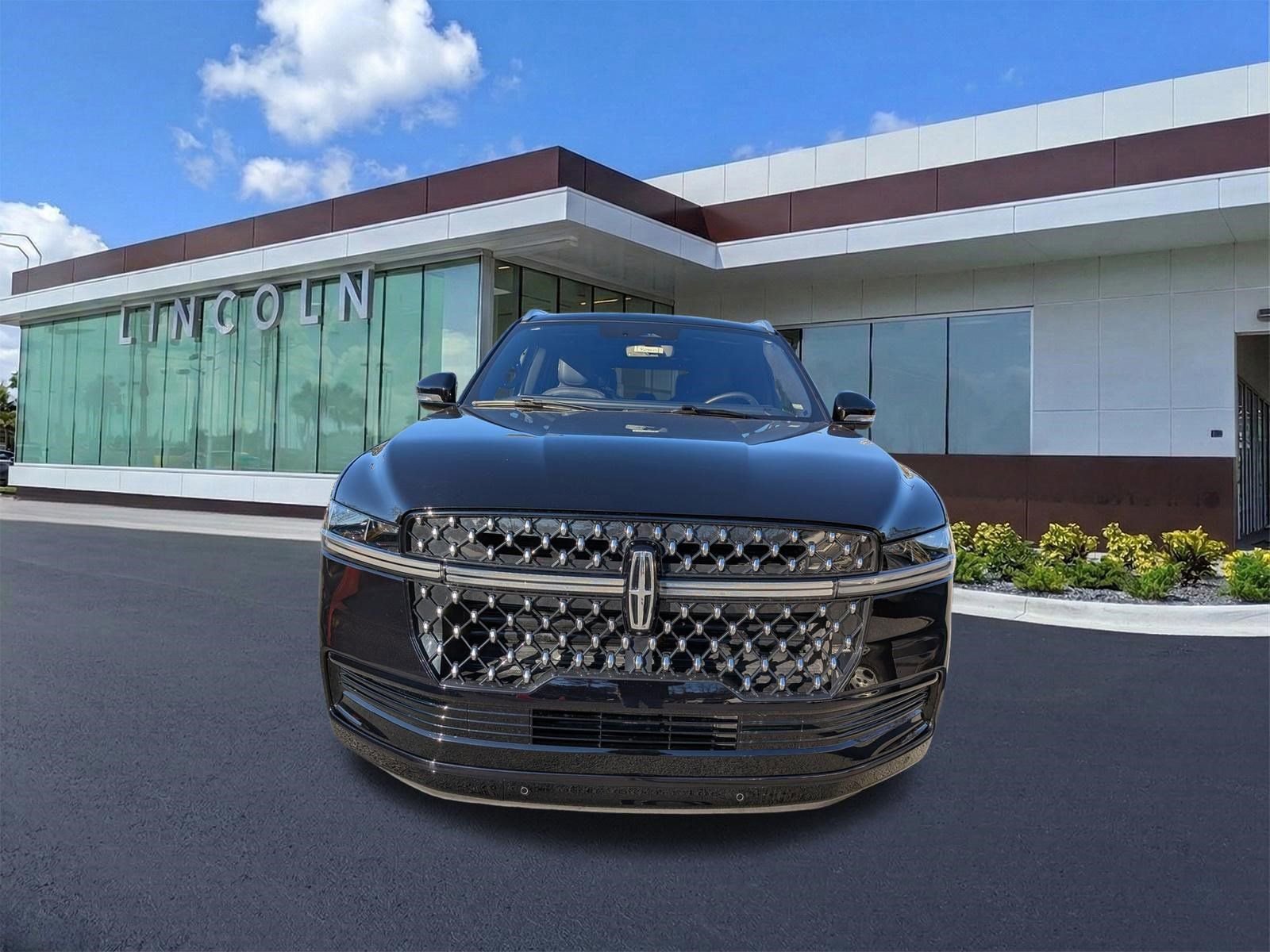 Certified 2025 Lincoln Navigator L Black Label image 10