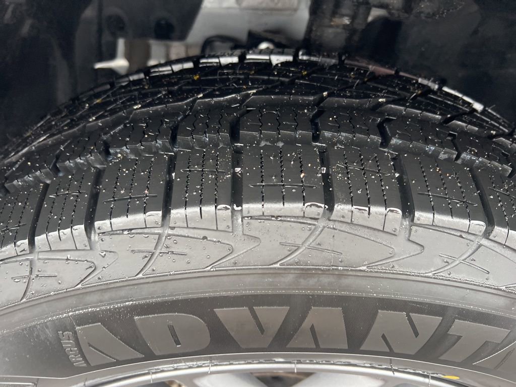 Certified 2024 Nissan Rogue S image 45