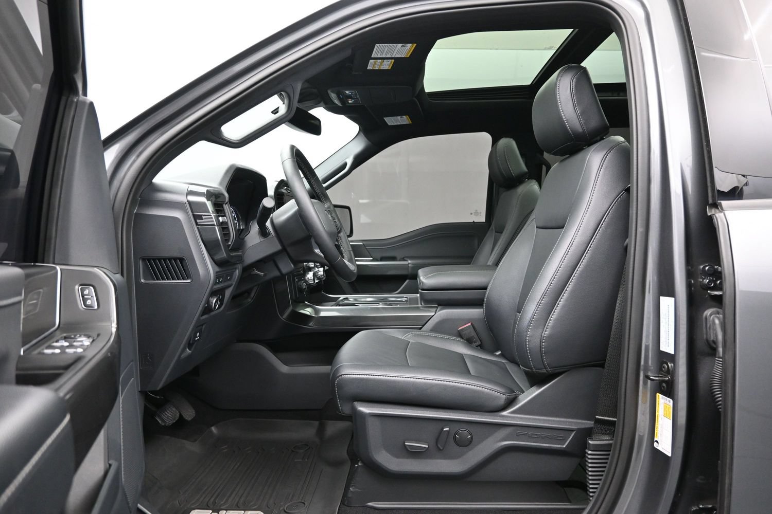 Used 2023 Ford F150 XLT w/ Equipment Group 302A High AWD/4WD image 9
