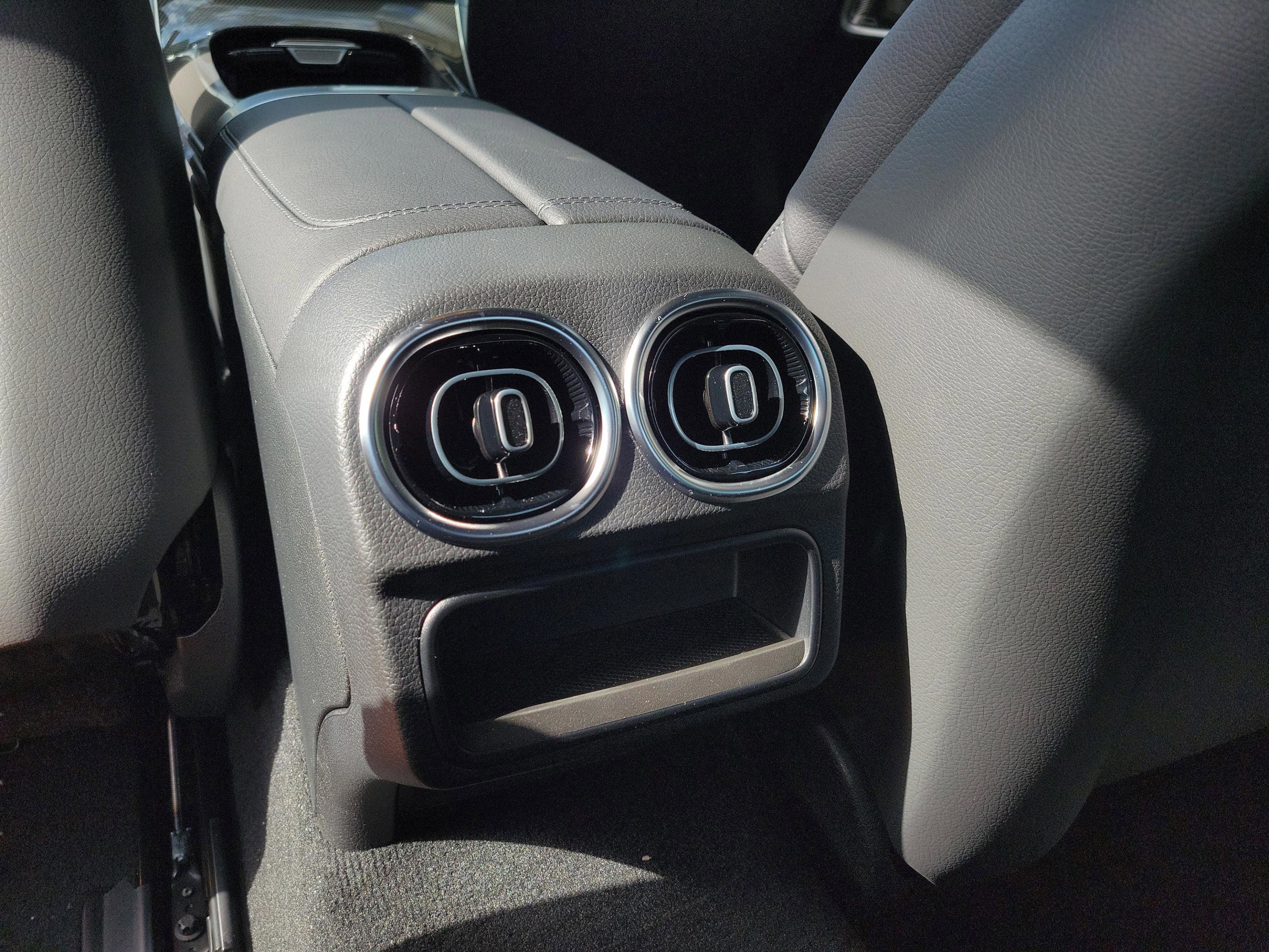 New 2026 Mercedes-Benz CLE 300 4MATIC Coupe image 9