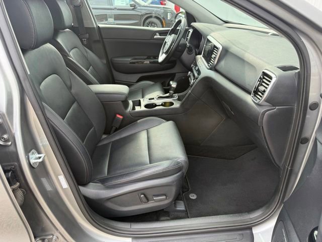 Used 2020 Kia Sportage EX w/ Option Group 15 AWD/4WD image 29