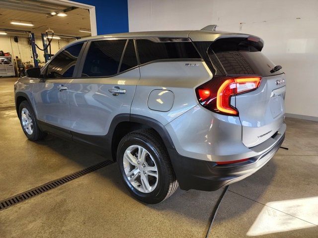 Certified 2023 GMC Terrain SLE image 2