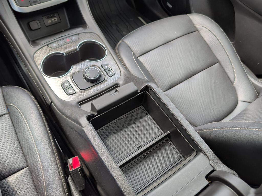 Used 2020 GMC Acadia SLT w/ LPO, Floor Liner Package AWD/4WD image 25
