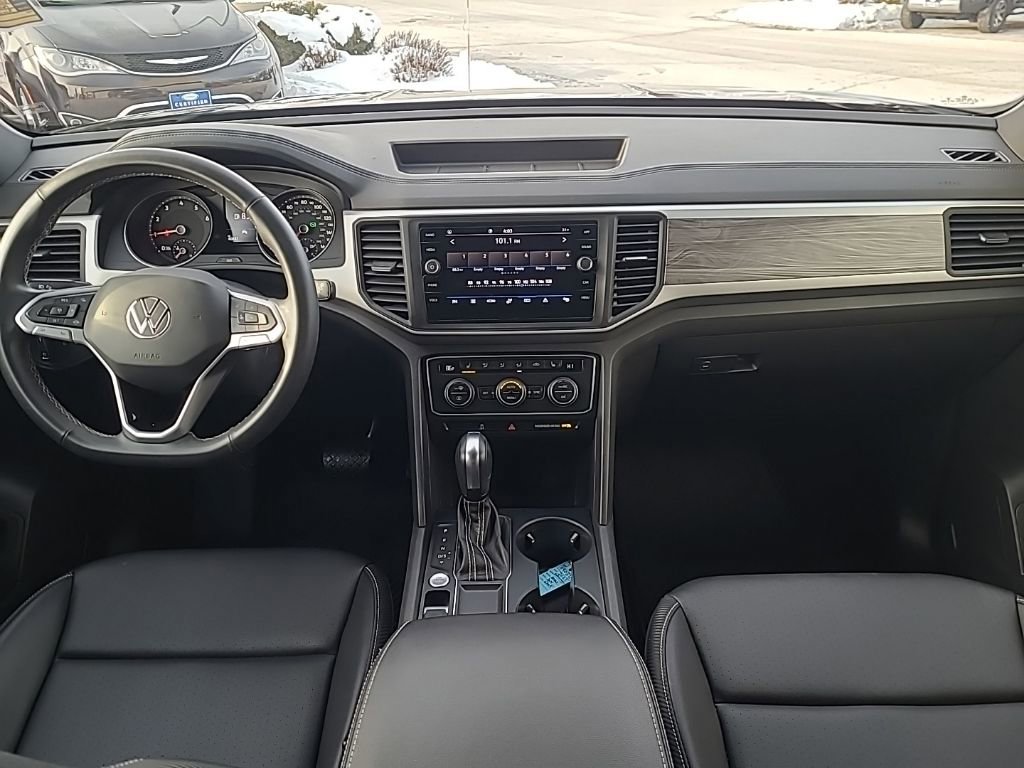 Used 2021 Volkswagen Atlas Cross Sport SE image 14