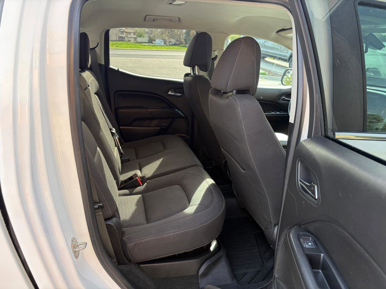 Used 2018 GMC Canyon SLE w/ SLE Convenience Package image 6