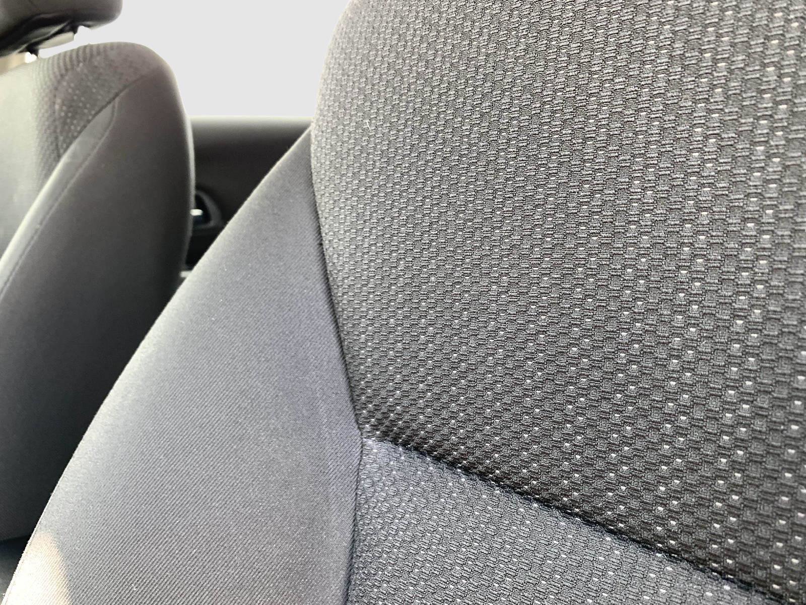 Used 2016 Honda HR-V LX image 30