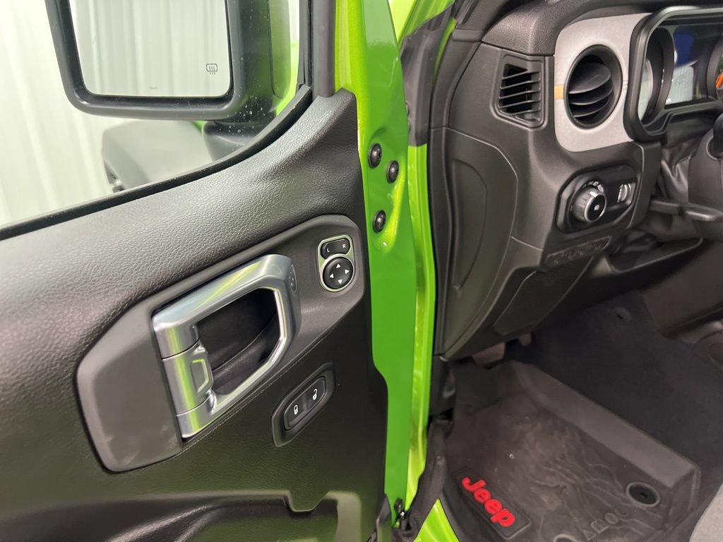 Used 2025 Jeep Wrangler Unlimited Sport AWD/4WD image 20