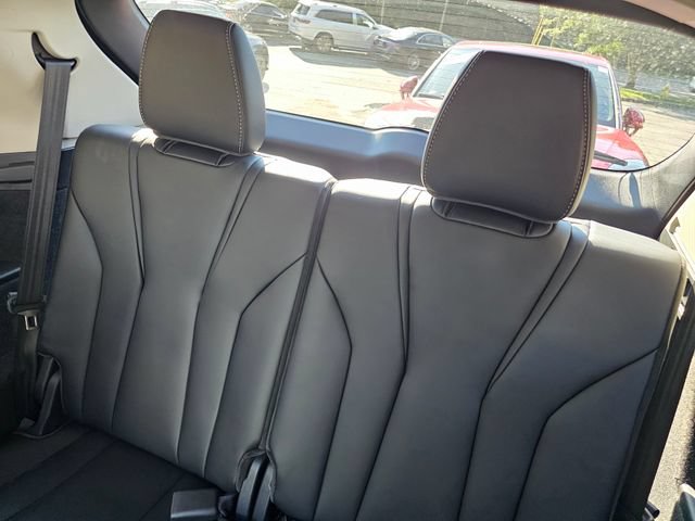 Used 2024 Acura MDX w/ Technology Package FWD image 11