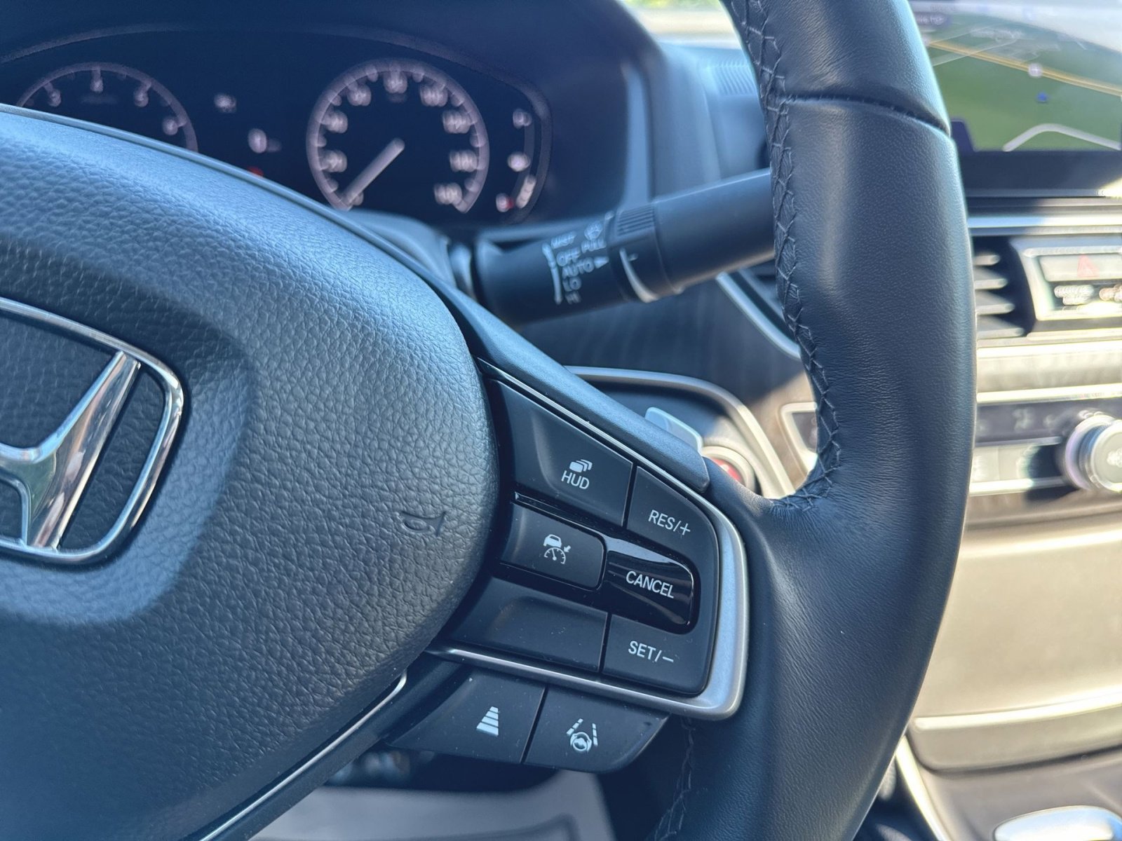 Used 2022 Honda Accord Touring image 17