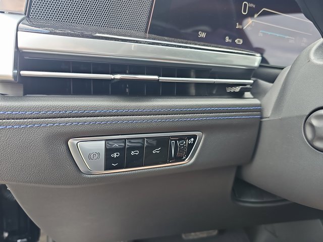 New 2026 Cadillac Escalade IQ Sport 1 w/ LPO, ONYX Package image 29