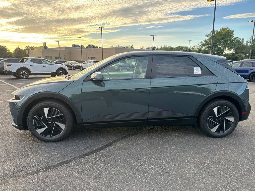 New 2027 Hyundai Ioniq 5 SE AWD/4WD image 3