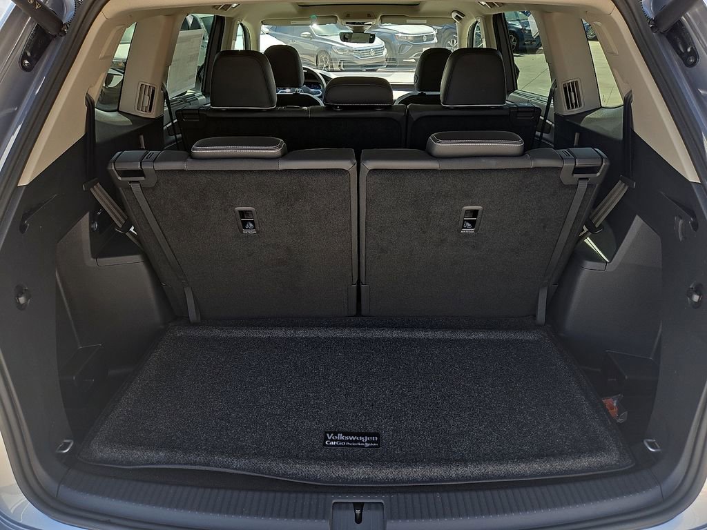 Used 2025 Volkswagen Atlas SEL Premium R-Line image 15