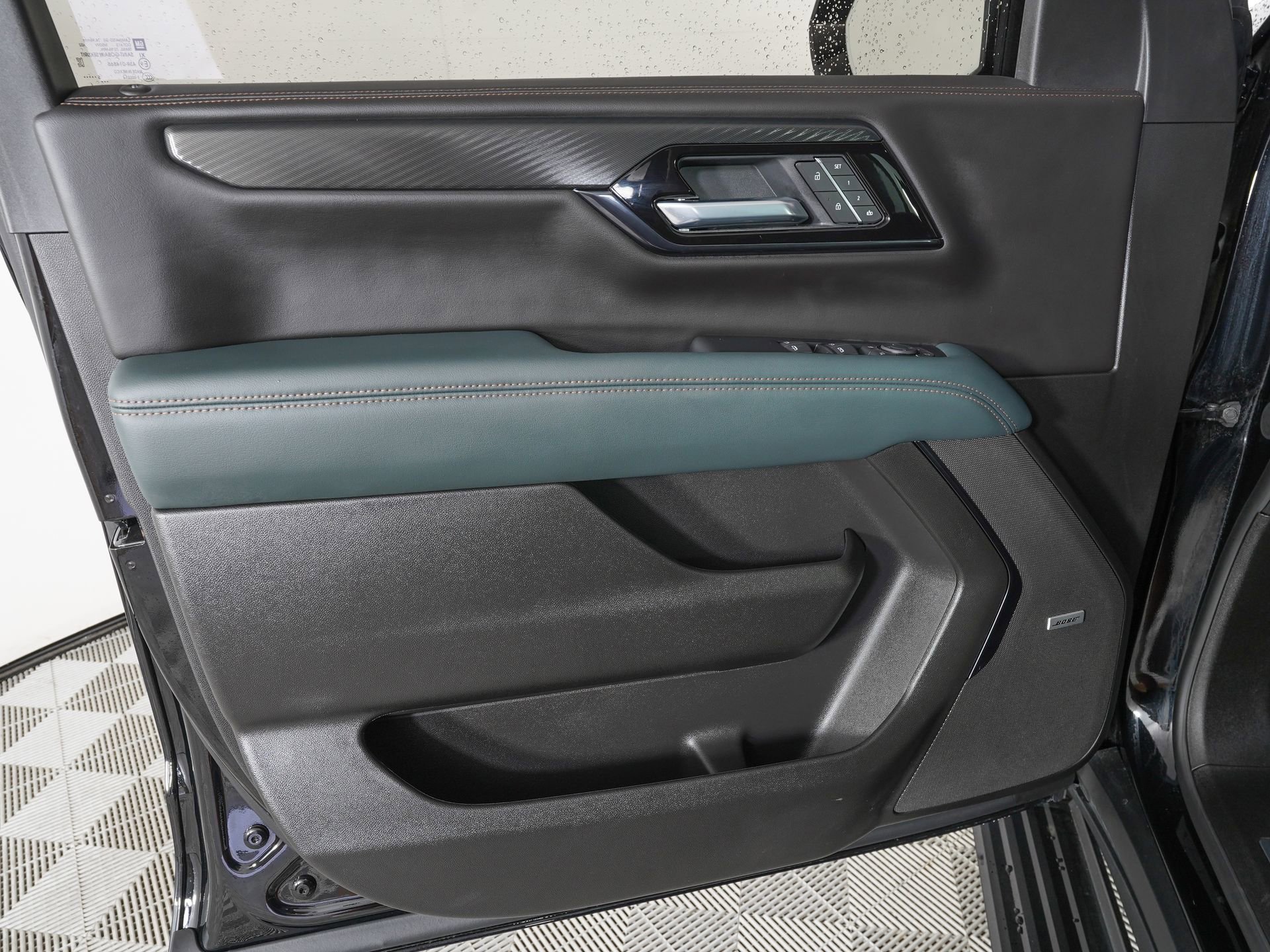 Used 2026 GMC Yukon AT4 w/ AT4 Premium Plus Package image 18