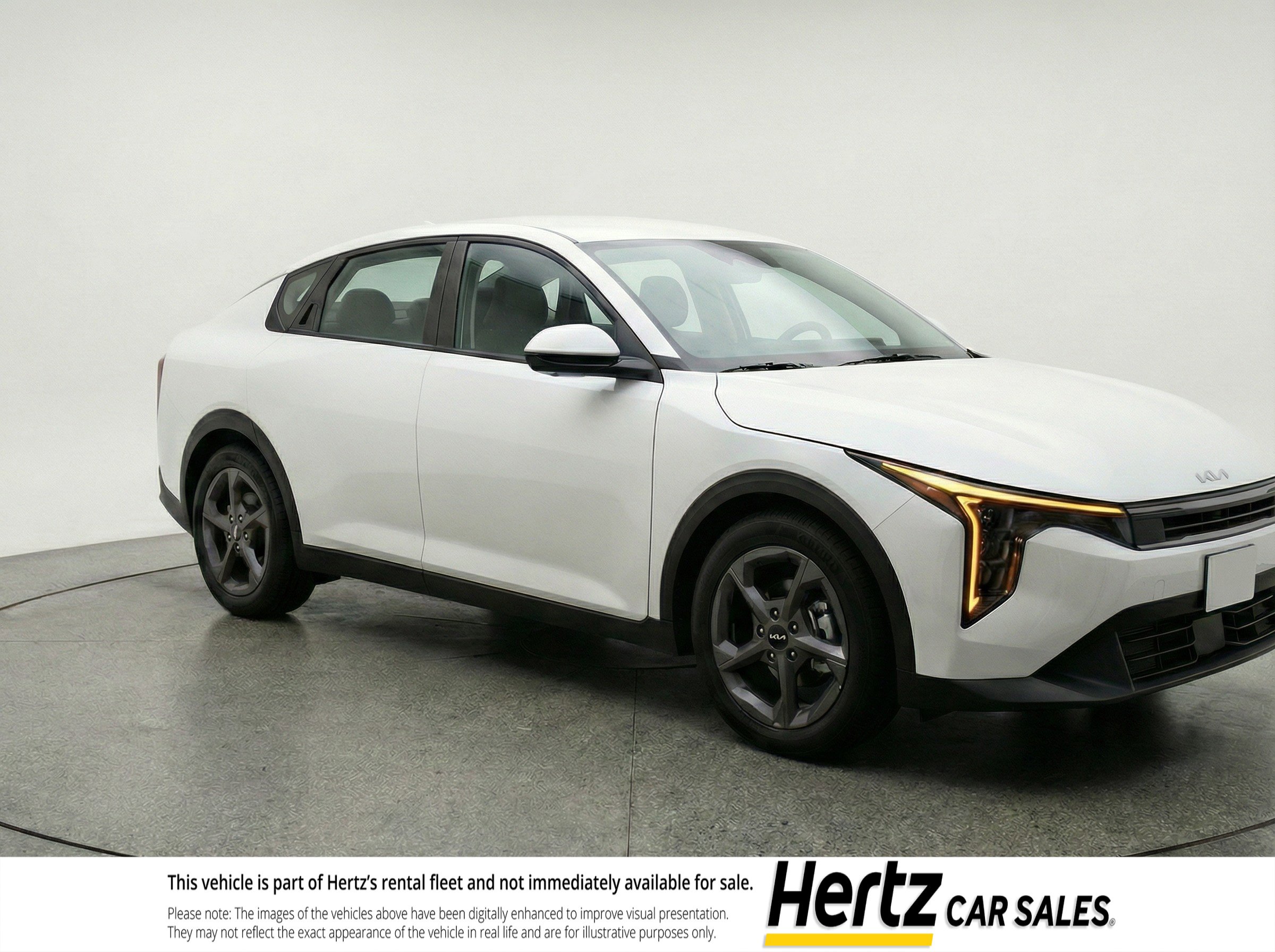 Used 2025 Kia K4 LXS image 1