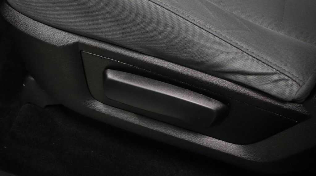 Used 2017 RAM 1500 Express w/ Black Ram 1500 Express Group image 19