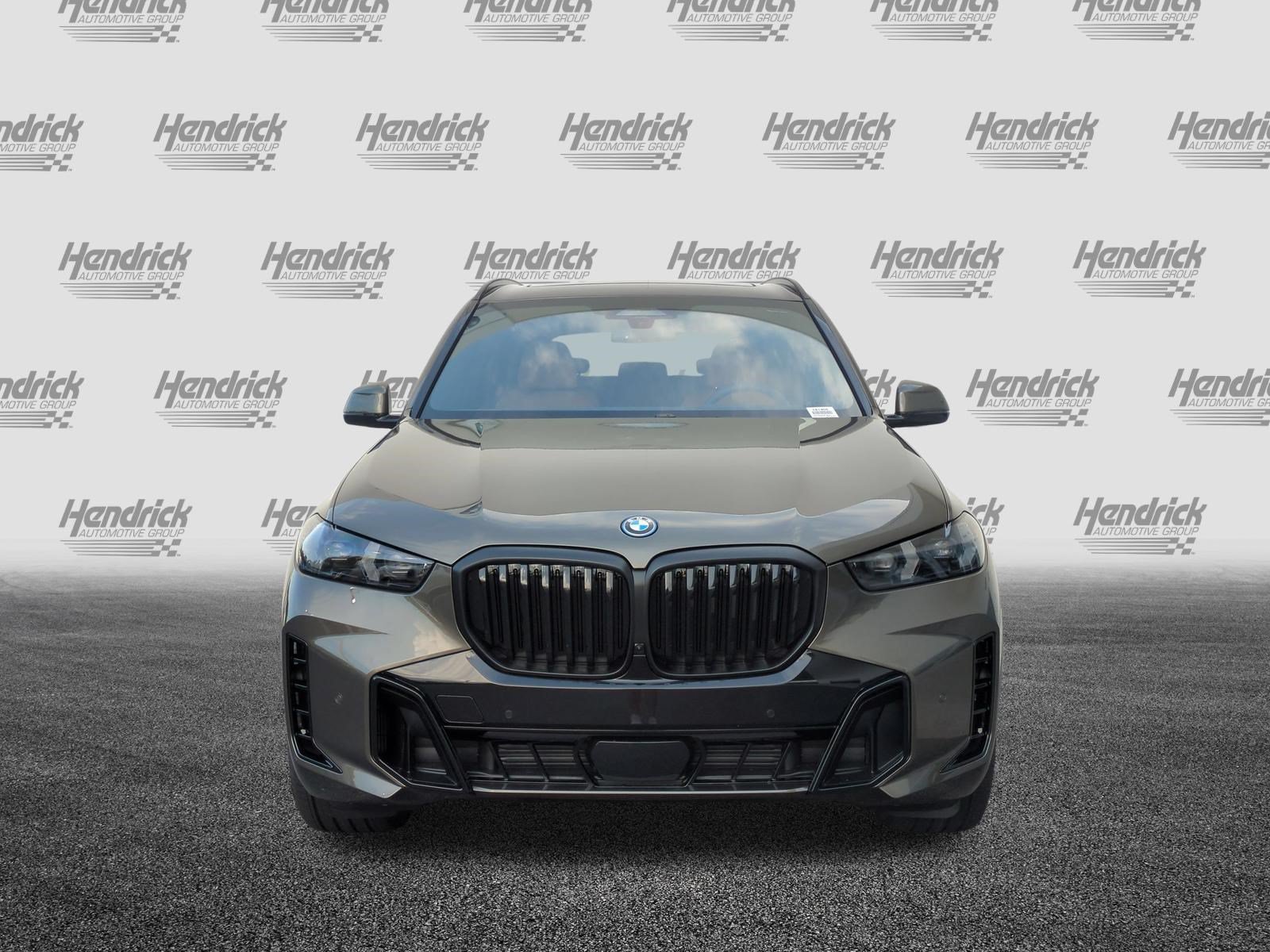New 2026 BMW X5 xDrive50e w/ M Sport Package AWD/4WD image 3