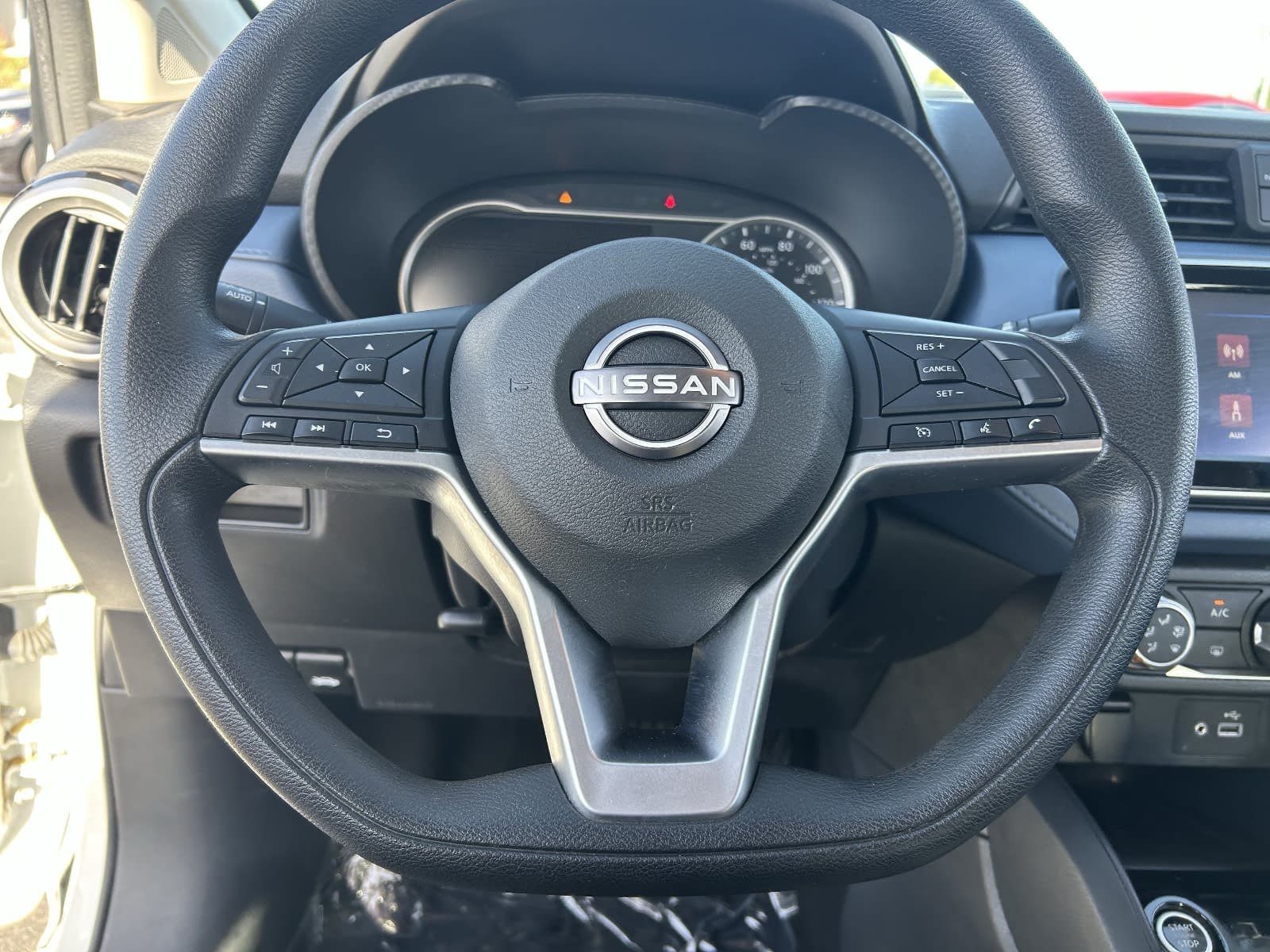 Used 2025 Nissan Versa SV FWD image 26