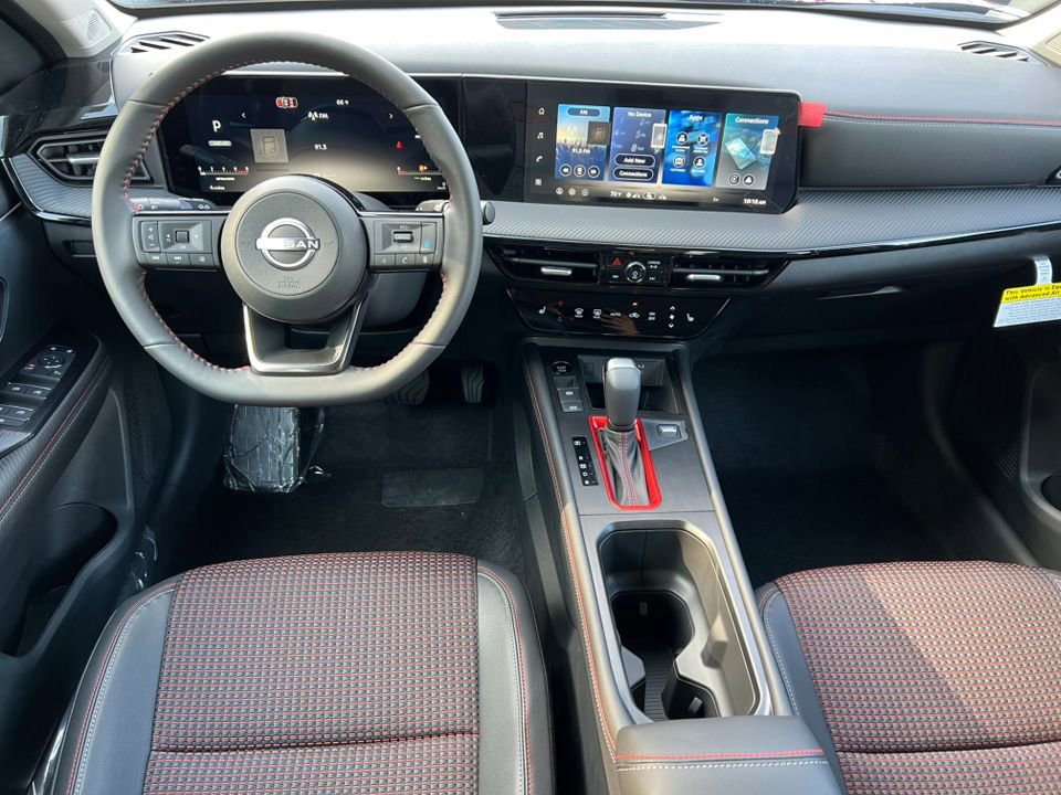 New 2026 Nissan Kicks SR w/ SR Premium Package AWD/4WD image 3