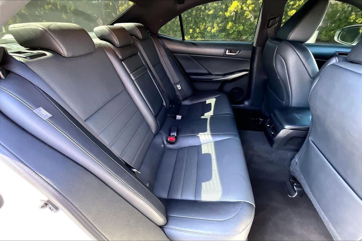 Used 2020 Lexus IS 300 F Sport w/ F Sport Package RWD image 19