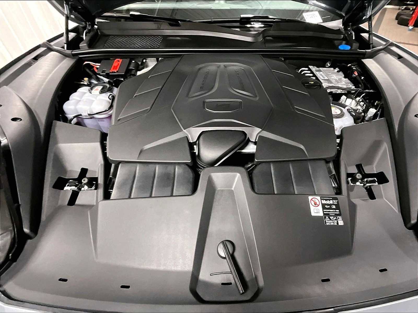 New 2026 Porsche Cayenne E-Hybrid image 35