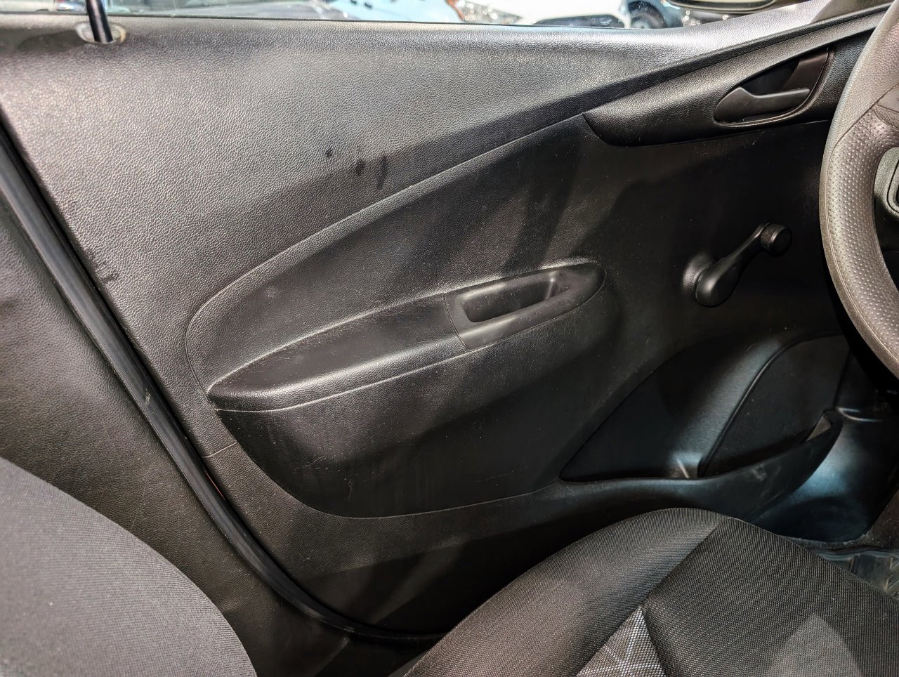 Used 2019 Chevrolet Spark LS image 31